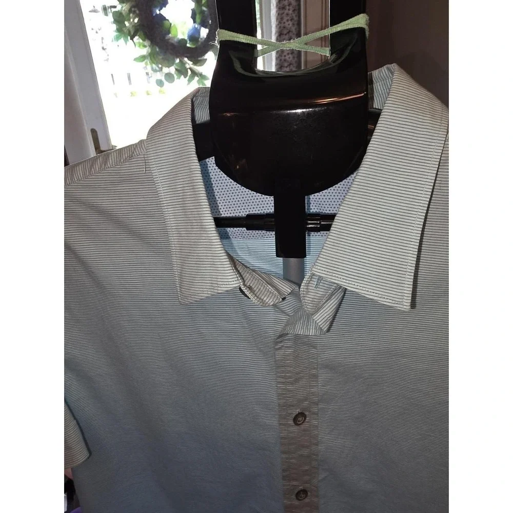 Banana Republic Short Sleeve Shirt Mens Button-down. Vacation, Resort,...
